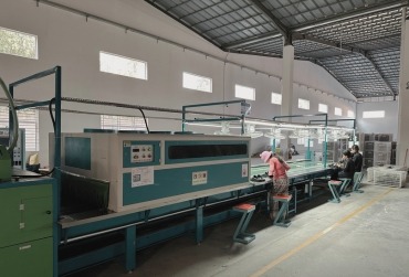 oversea shoes factory 370x251