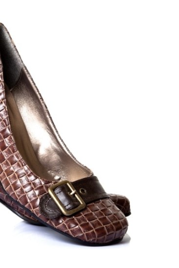 round toe high heels